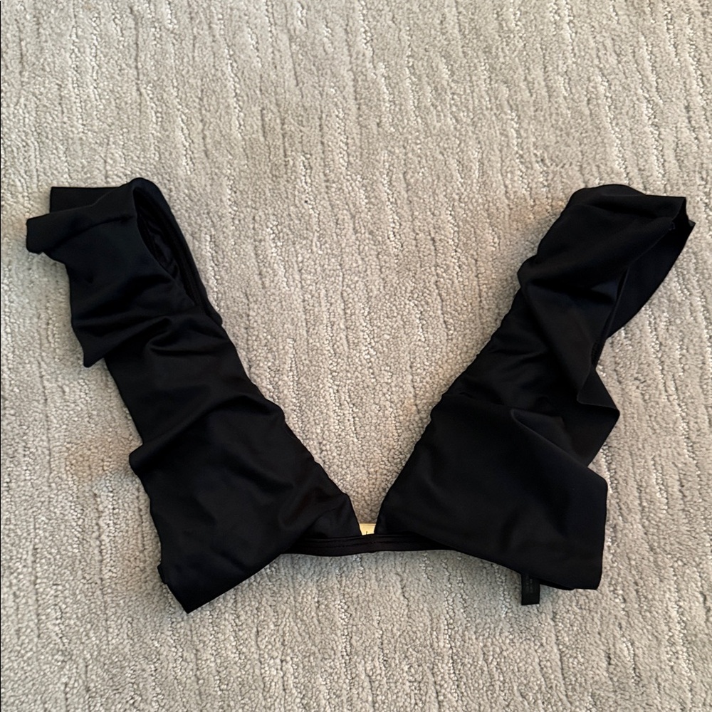 Vix - Black Ruffle V-Neck Bikini Top